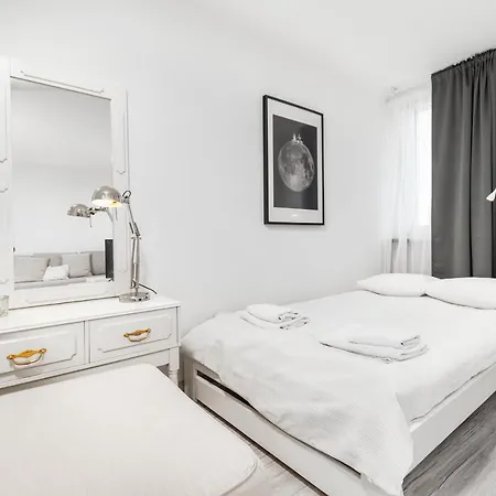 Gornoslaska 17/19 By Homeprime Daire