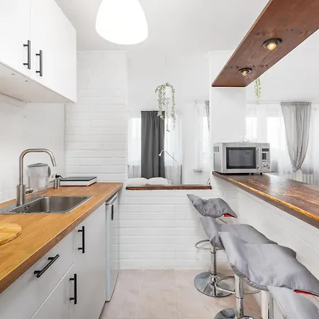 Gornoslaska 17/19 By Homeprime *